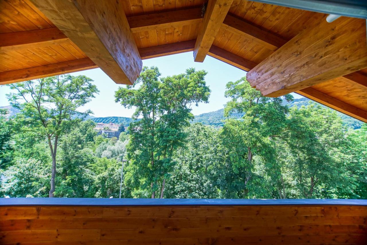 Appartement Auszeit Steiraland Penthouse 9 Mit Grossen Balkon Und Parkplatz à Leoben  Extérieur photo